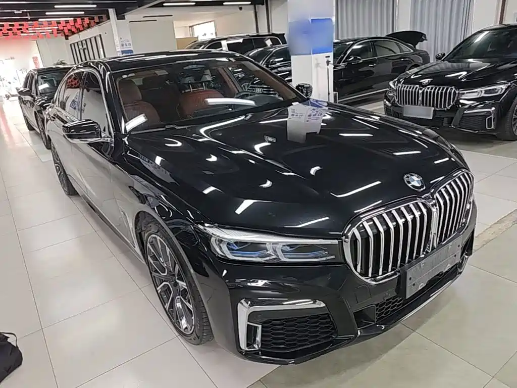 BMW 7 Series — миниатюра 4