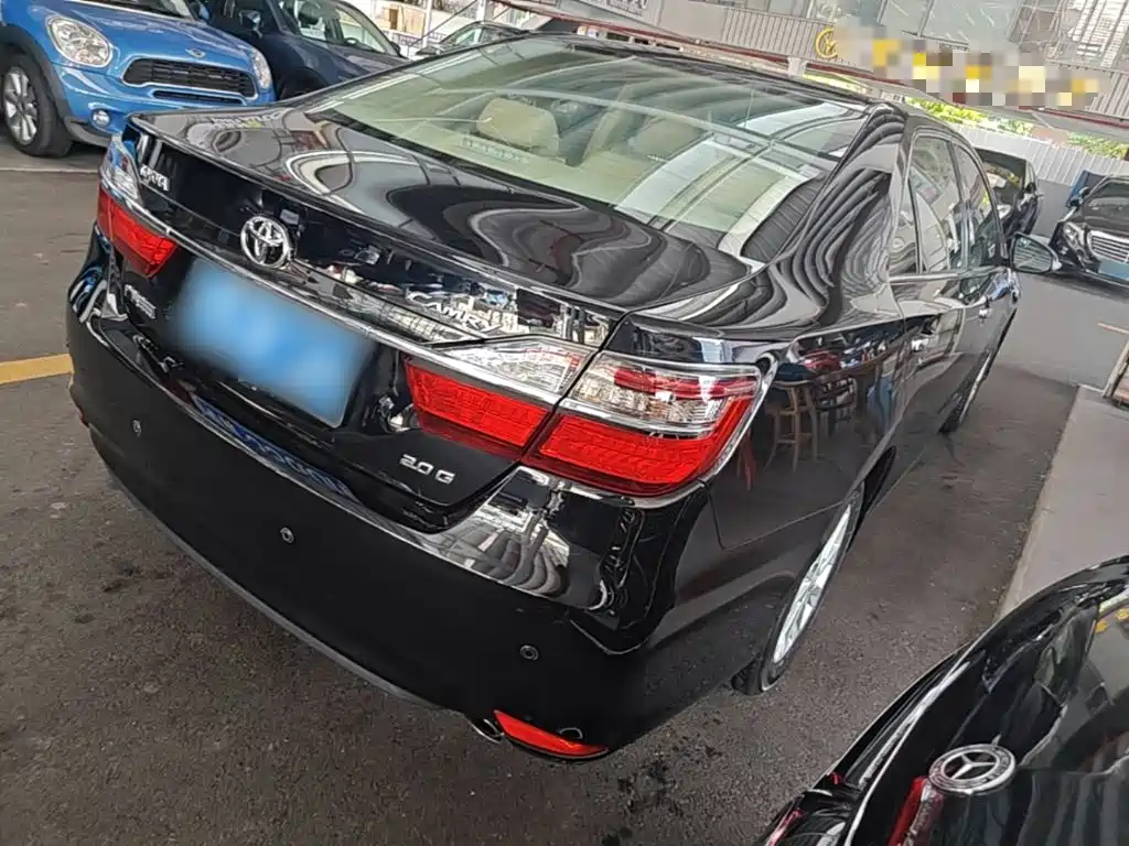 Toyota Camry — миниатюра 7