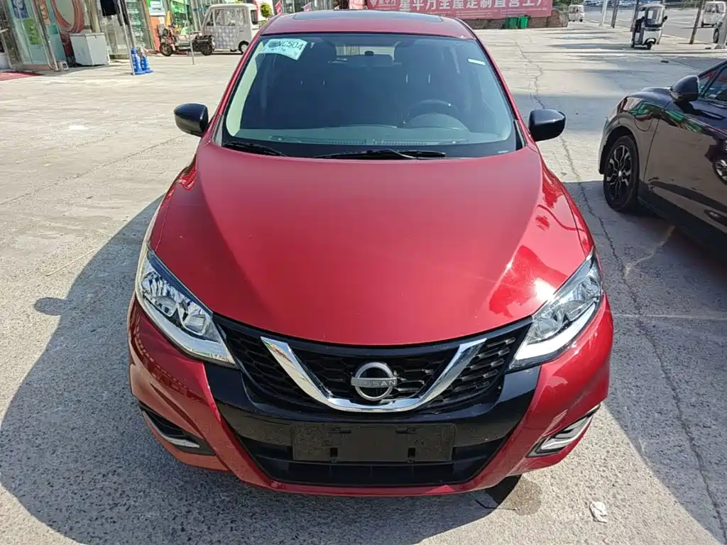 Nissan Tiida — миниатюра 3