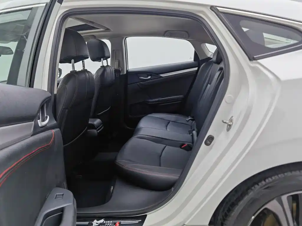 Honda Civic — миниатюра 15