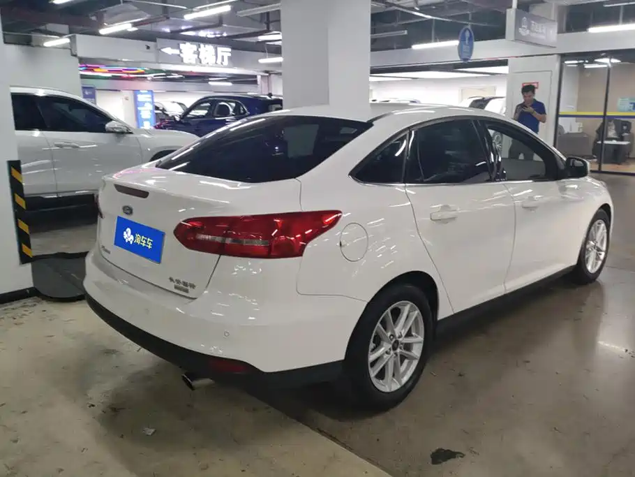 Ford Focus — миниатюра 3