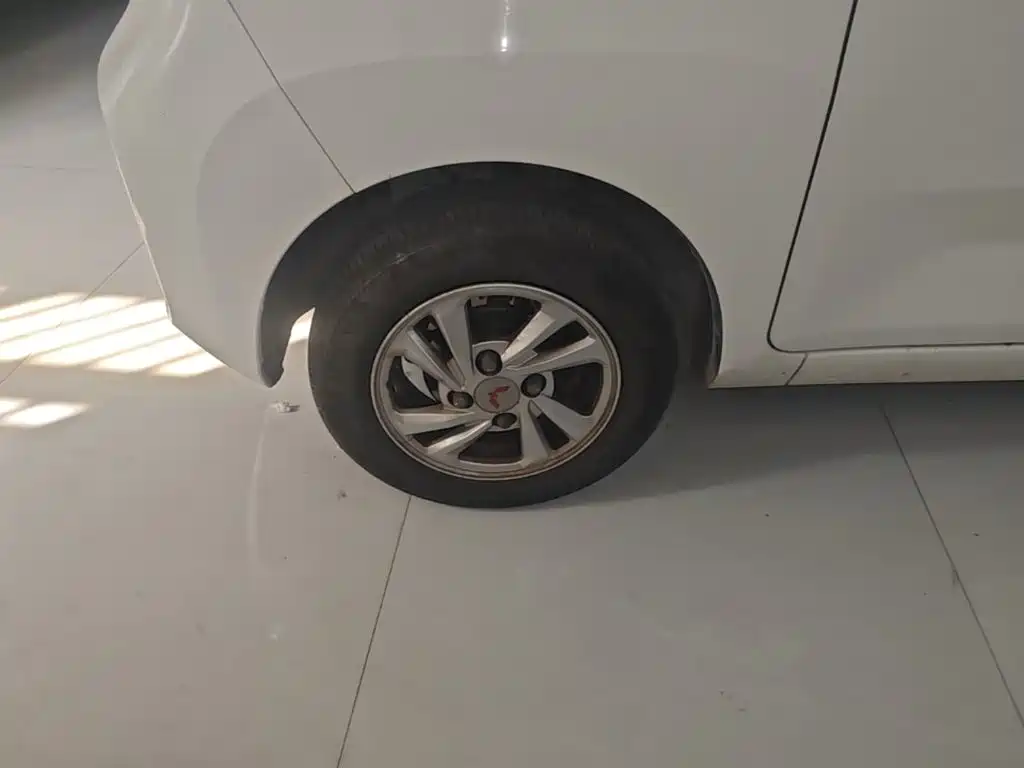 Wuling MINIEV — миниатюра 23