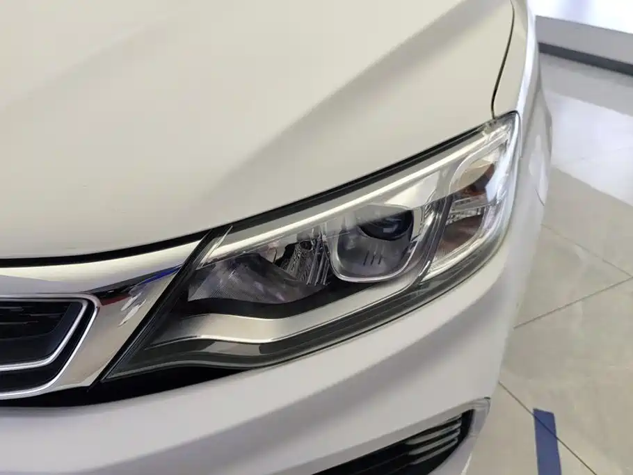 Geely Vision — миниатюра 5
