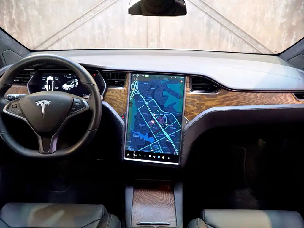 Tesla Model X — фотографии объявления, Фото 12