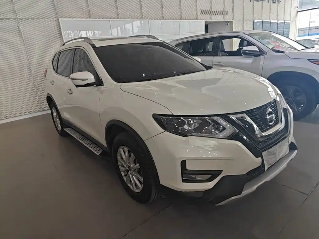 Nissan X-Trail — миниатюра 4