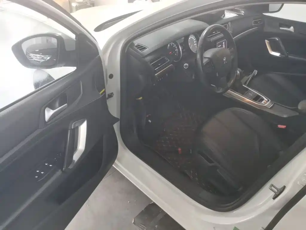 Peugeot 408 — миниатюра 16