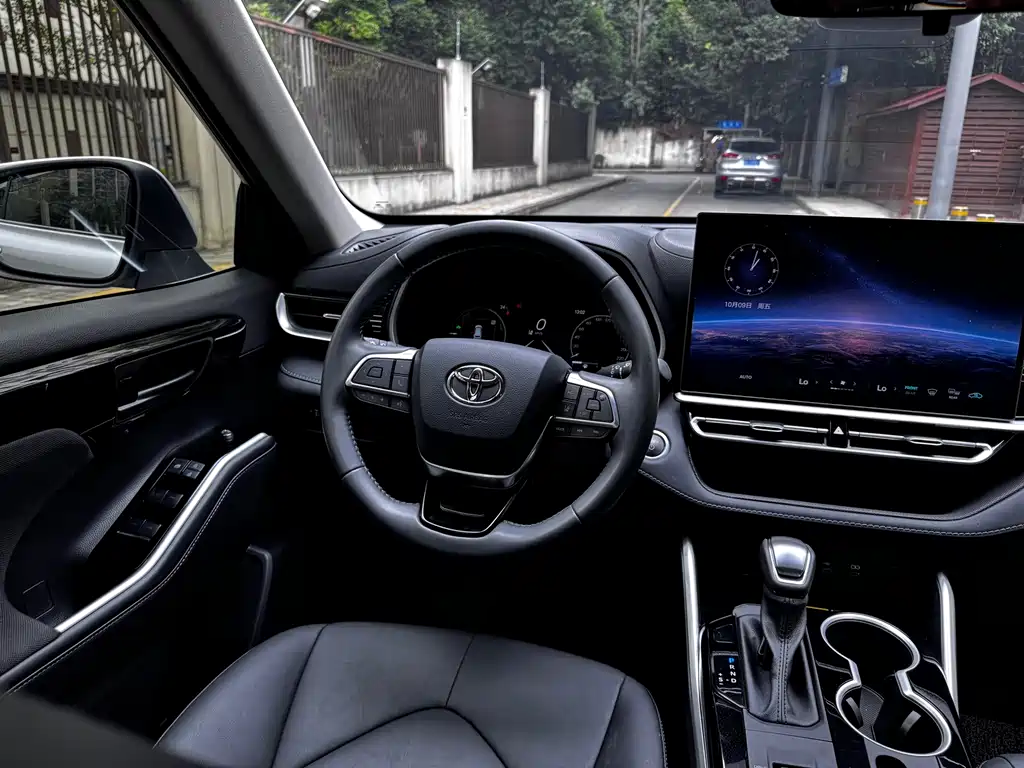 Toyota Highlander — миниатюра 16