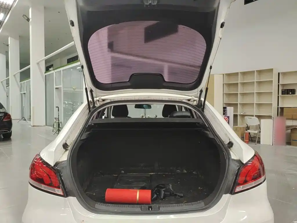 MG MG6 — миниатюра 19