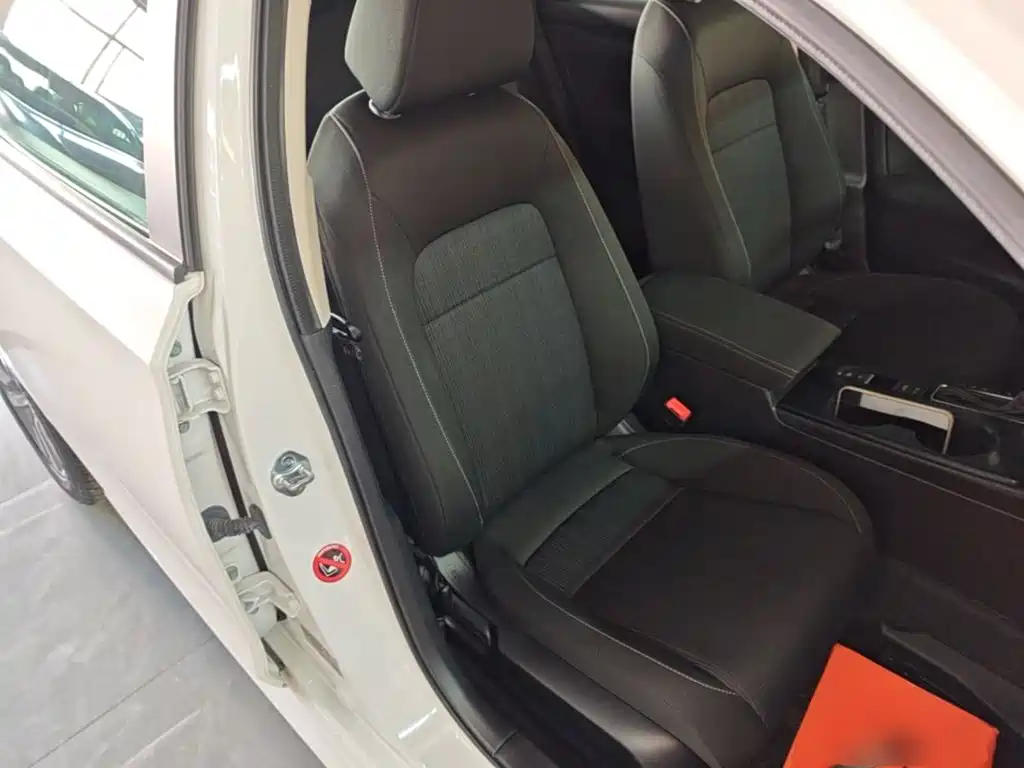 Honda Civic — миниатюра 25