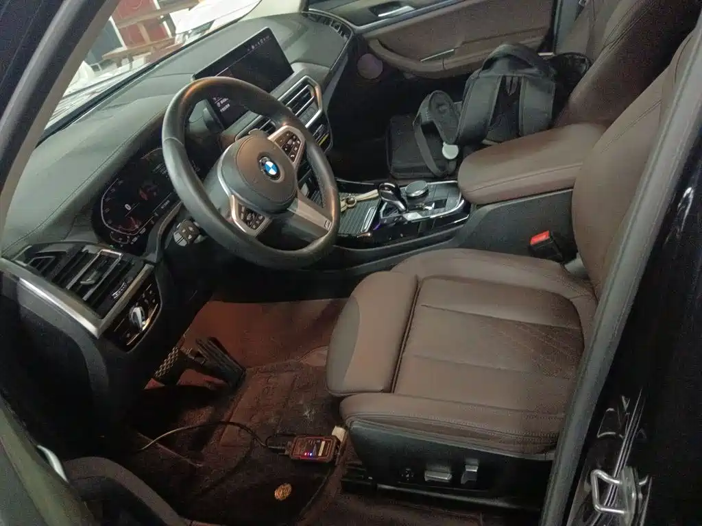 BMW X3 — миниатюра 11