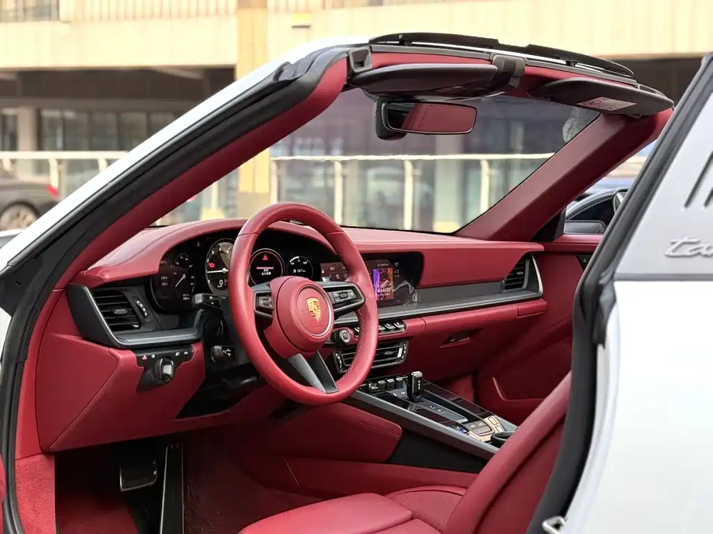 Porsche 911 2023 Targa 4 3.0T