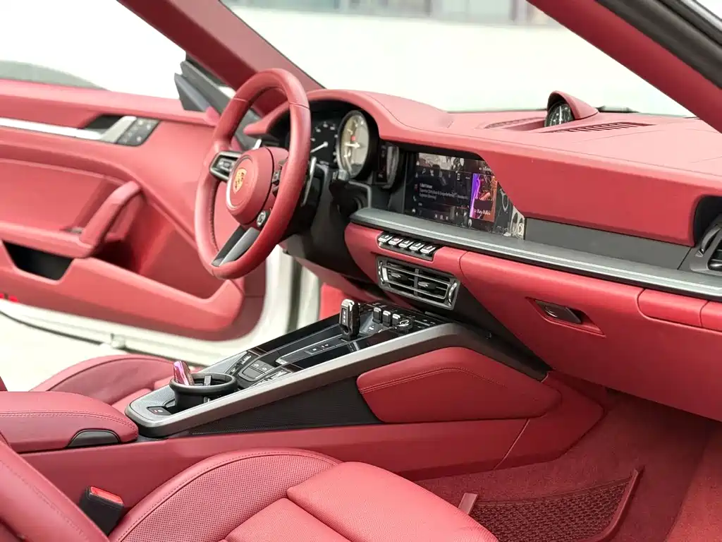 Porsche 911 2023 Targa 4 3.0T