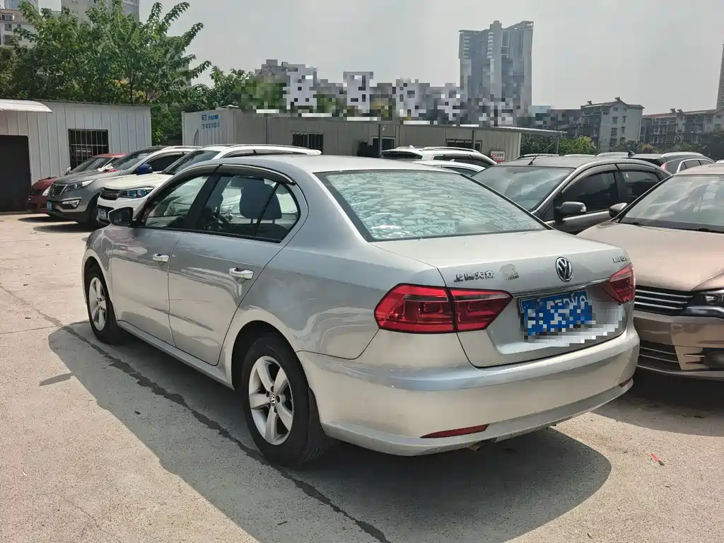 Volkswagen Lavida — миниатюра 4