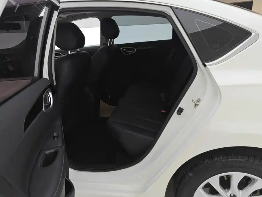 Nissan Sylphy — миниатюра 11