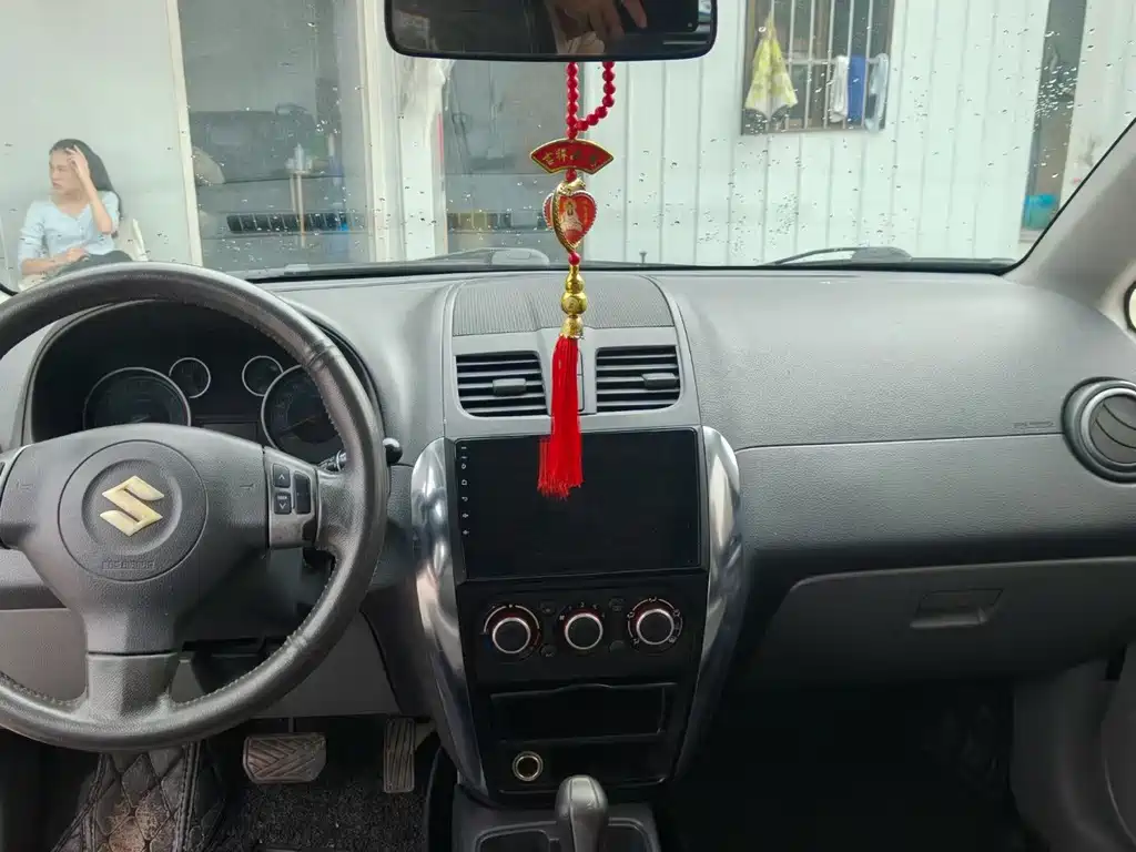 Suzuki SX4 — миниатюра 2
