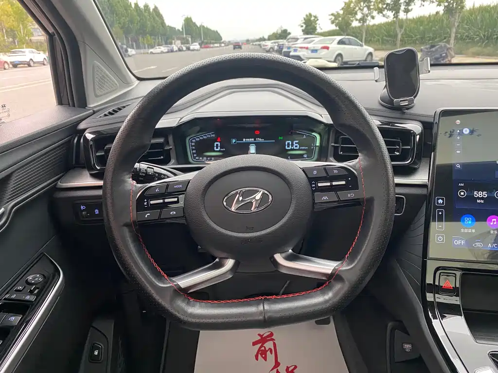 Hyundai Custo — миниатюра 6