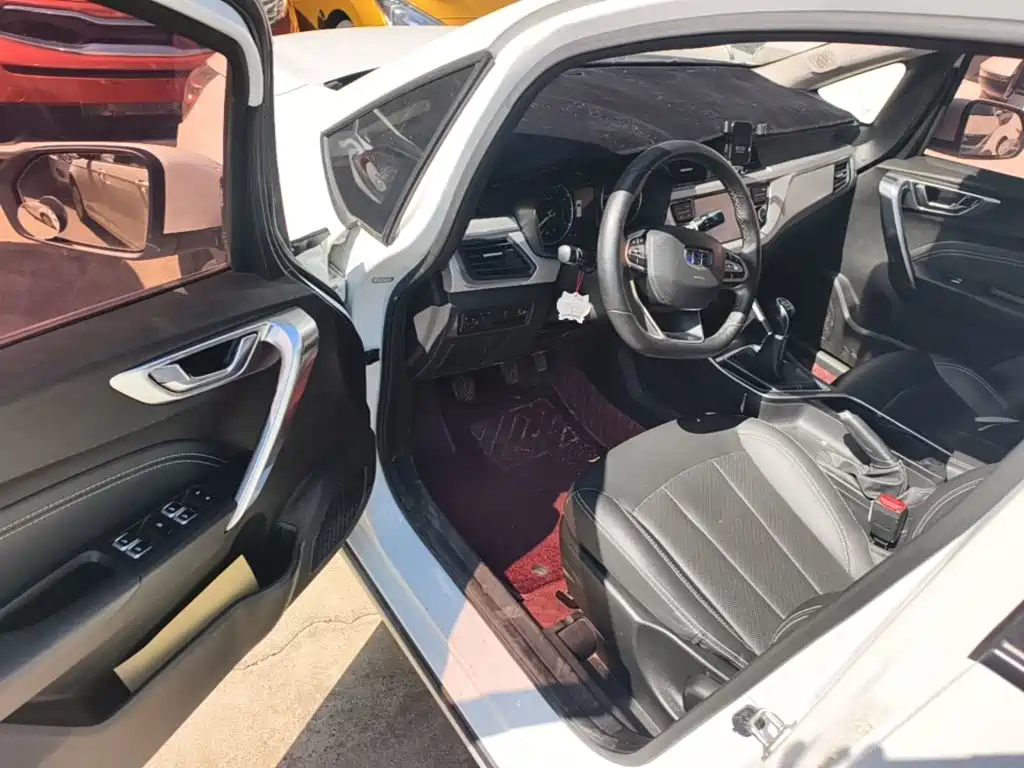 Geely Vision X3 — миниатюра 16