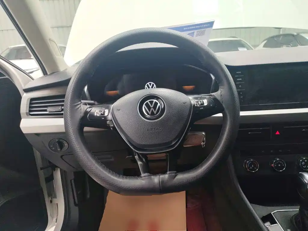 Volkswagen Lavida — миниатюра 7