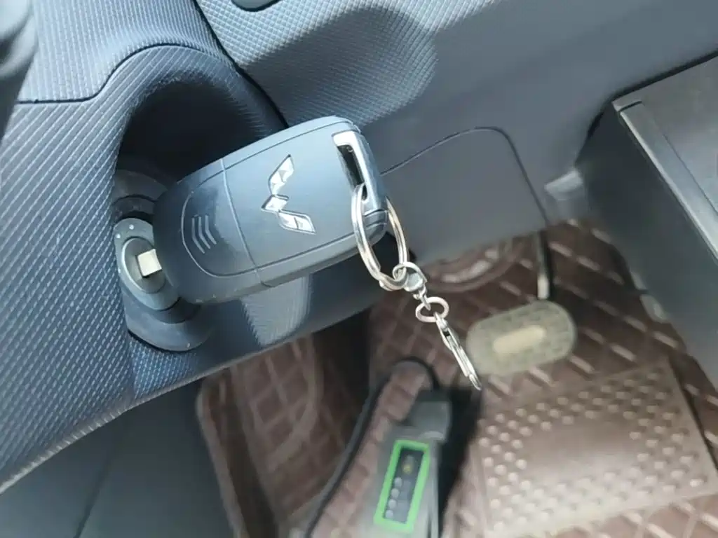 Wuling MINIEV — миниатюра 9