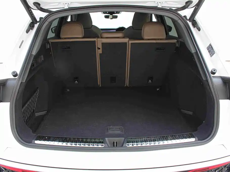 Audi Q5L — миниатюра 17