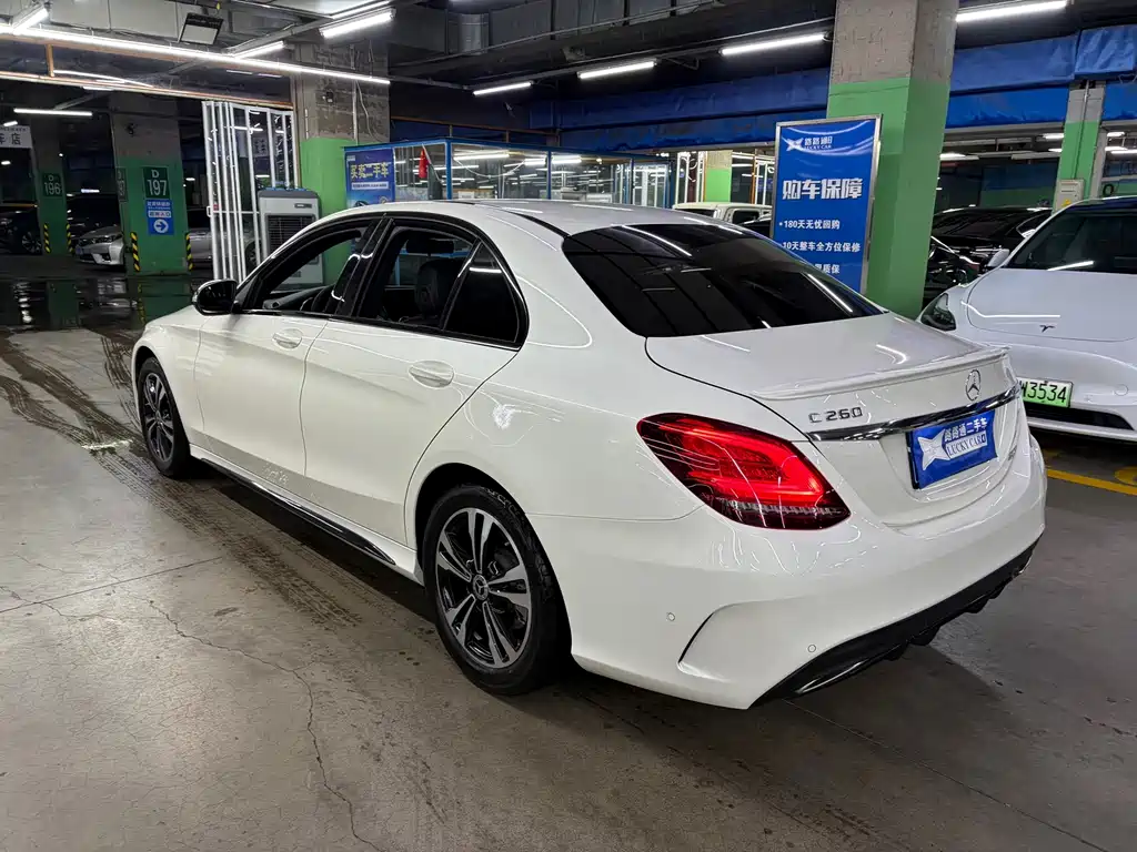 Mercedes-Benz C-Class — миниатюра 4
