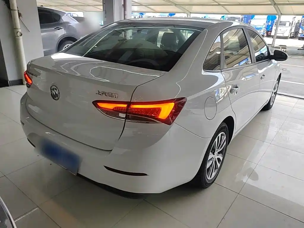 Buick Excelle — миниатюра 7
