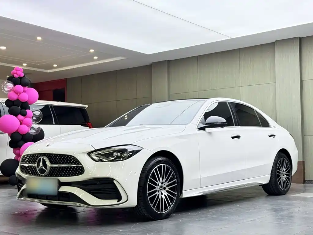 Mercedes-Benz C-Class — миниатюра 2