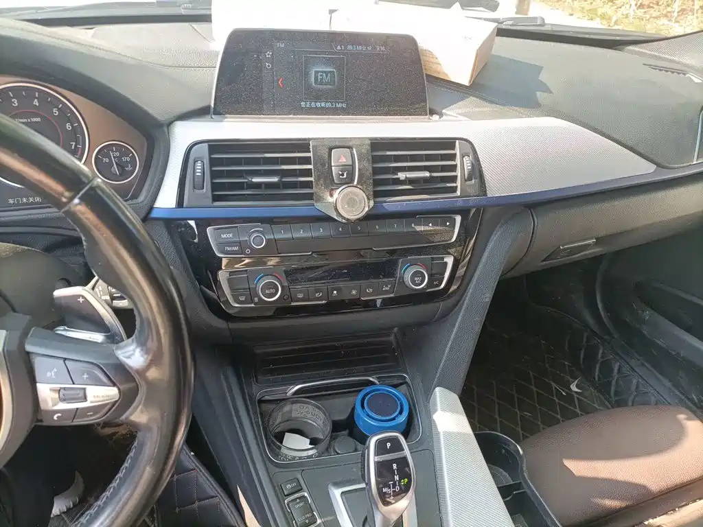 BMW 3 Series — миниатюра 9