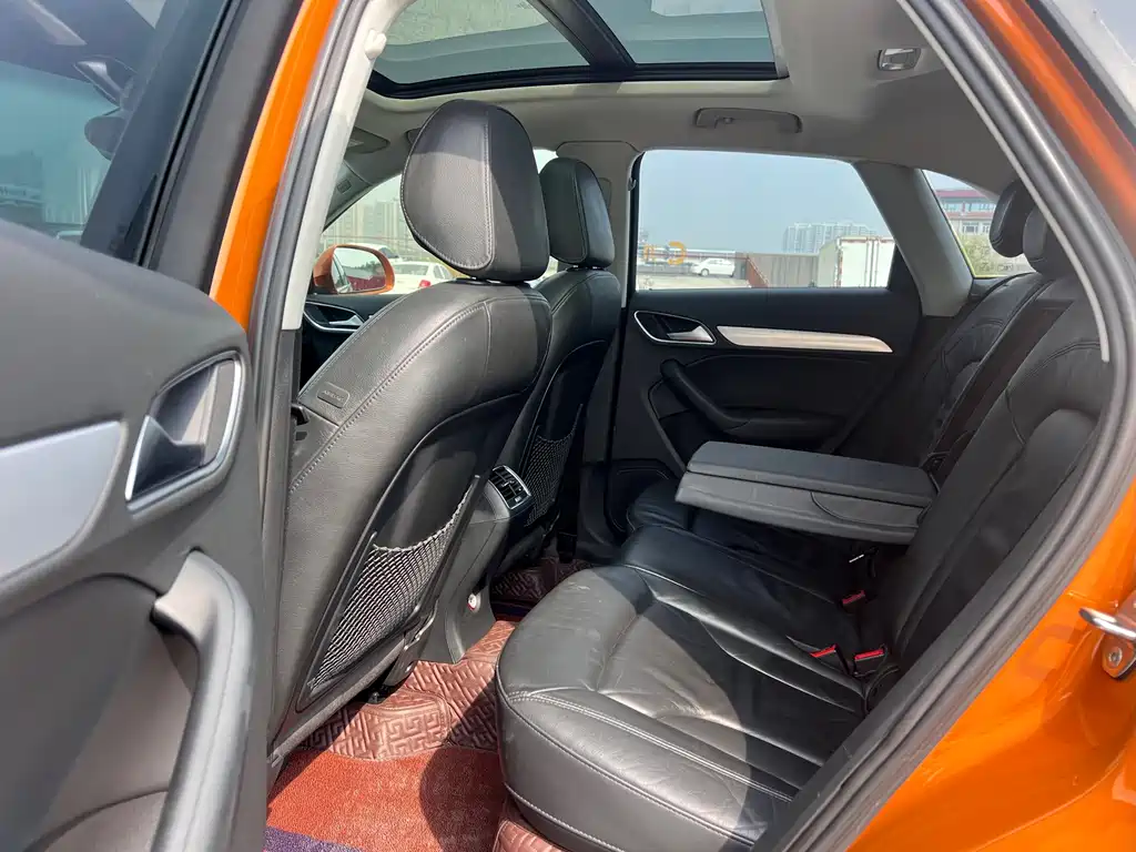 Audi Q3 — миниатюра 12