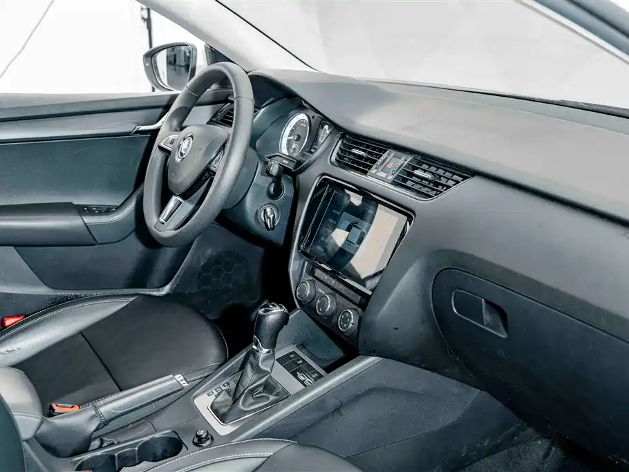Skoda Octavia — миниатюра 18