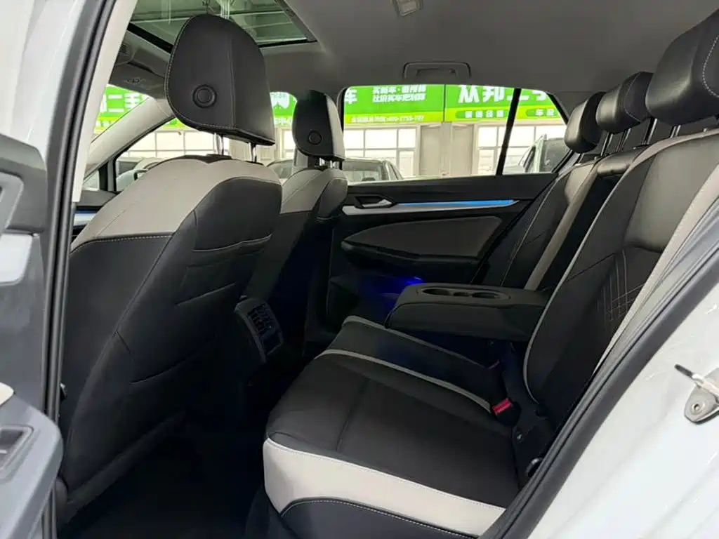 Volkswagen Golf — миниатюра 5