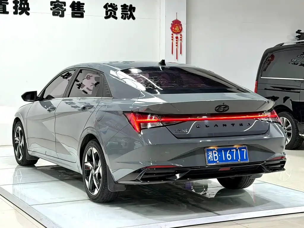 Hyundai Elantra — миниатюра 4