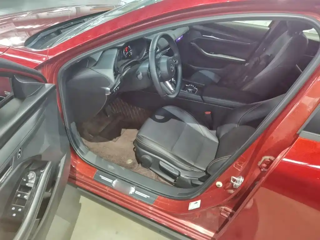 Mazda 3 Axela — миниатюра 16