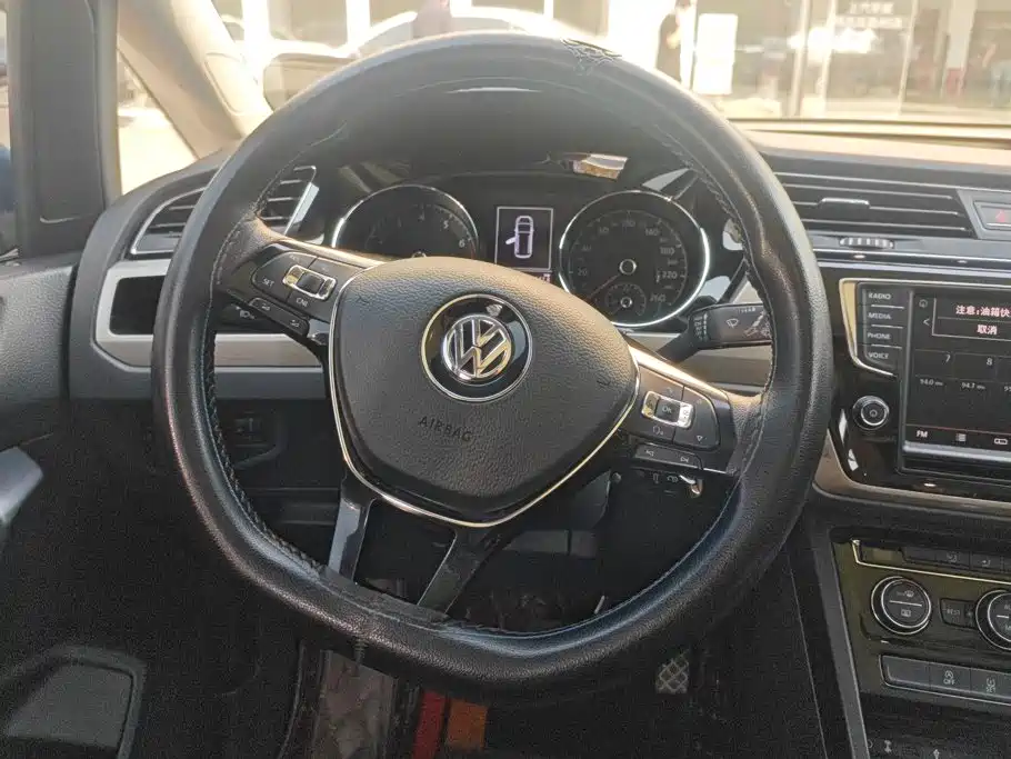 Volkswagen Touran — миниатюра 15