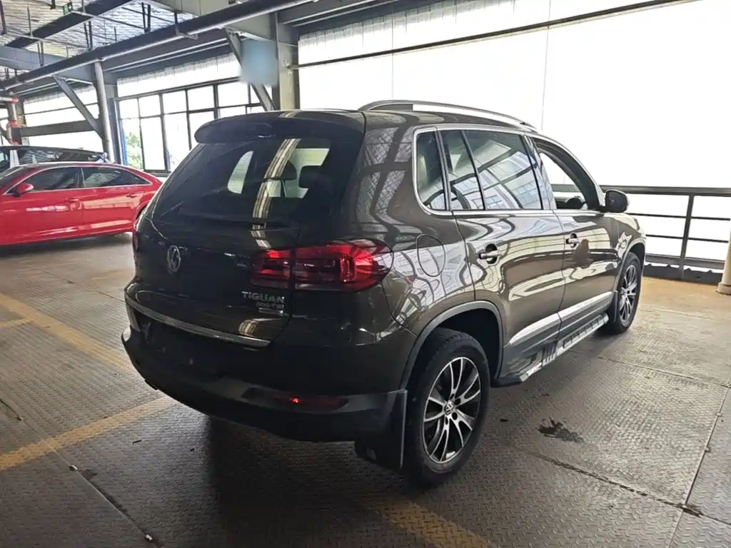 Volkswagen Tiguan — миниатюра 7