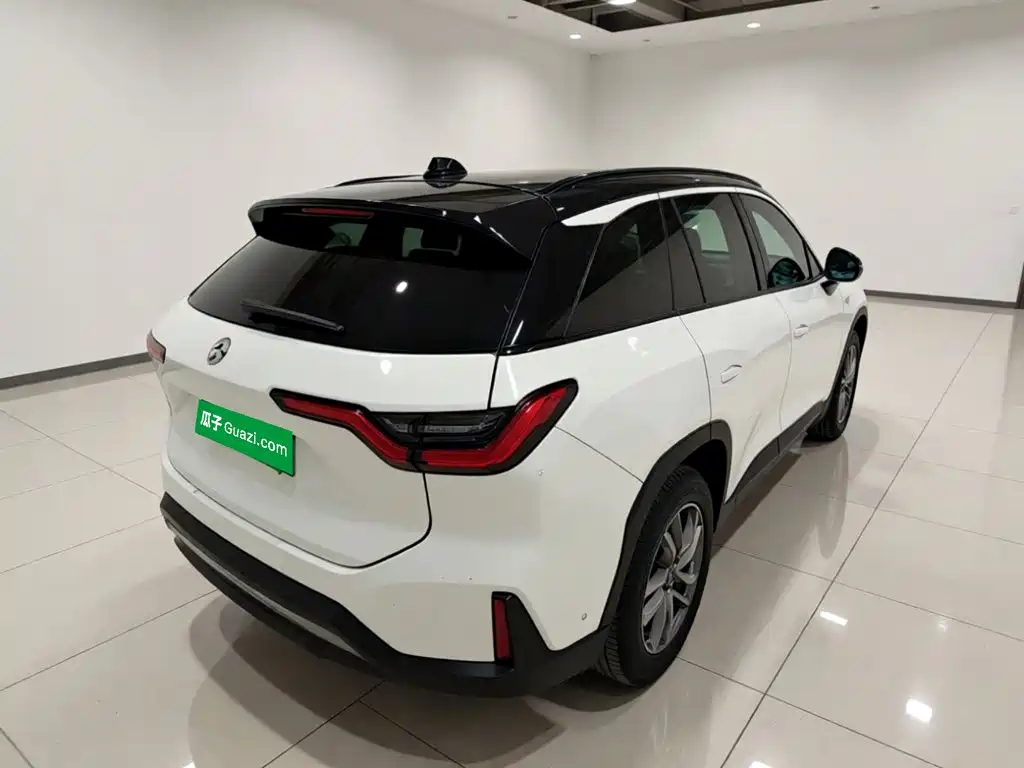 NIO ES6 — миниатюра 4