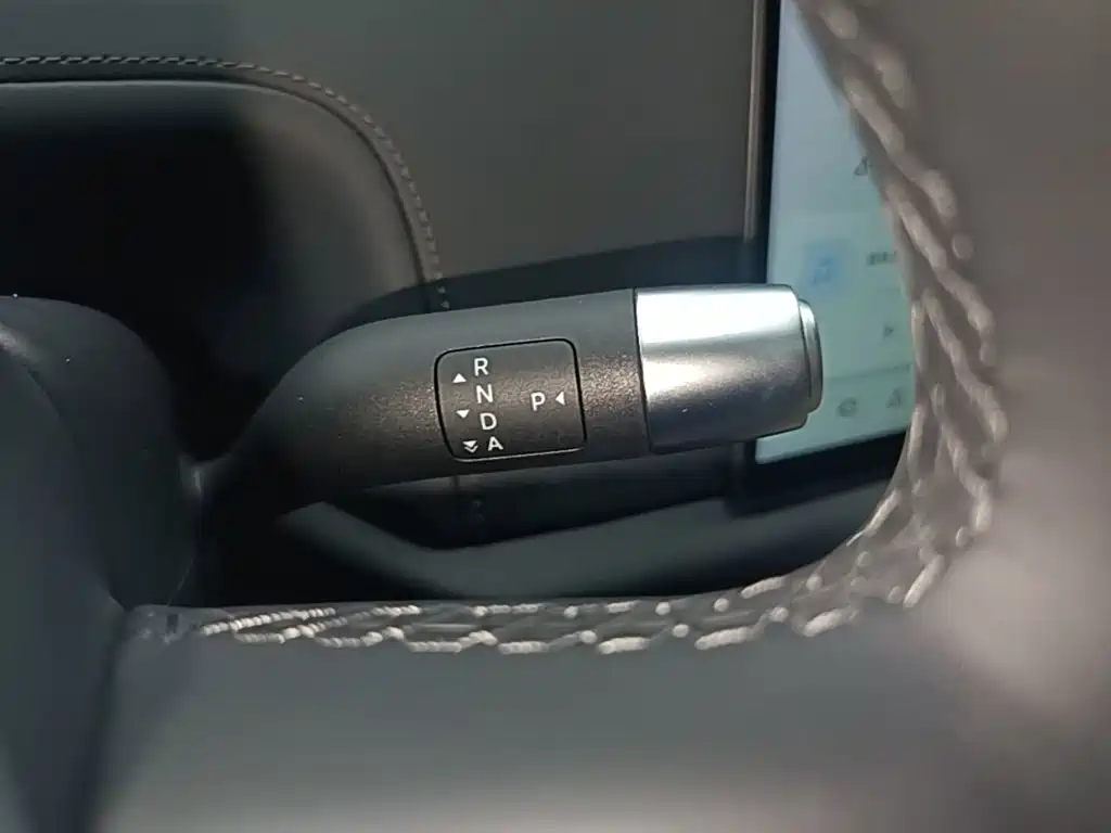 Li Auto Li L9 — миниатюра 14