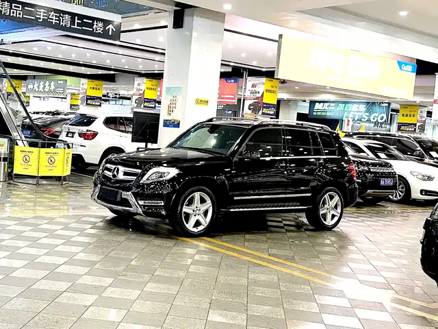 Mercedes-Benz GLK-Class 2015 GLK 300 4 MATIC Luxury — фото 1
