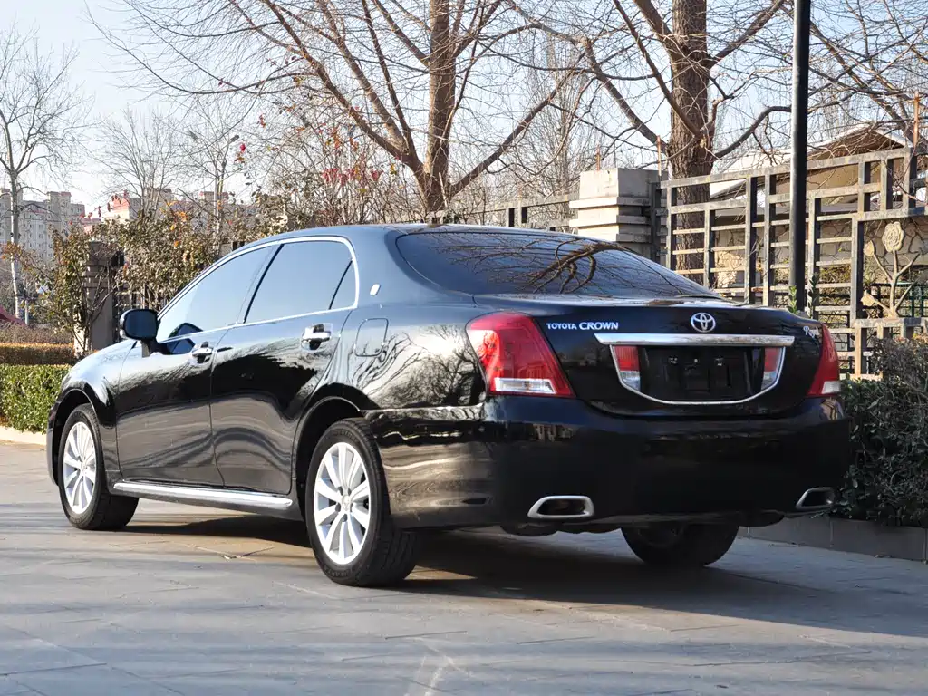 Toyota Crown 2011 2.5L Royal