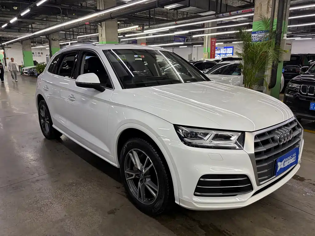 Audi Q5L — миниатюра 2