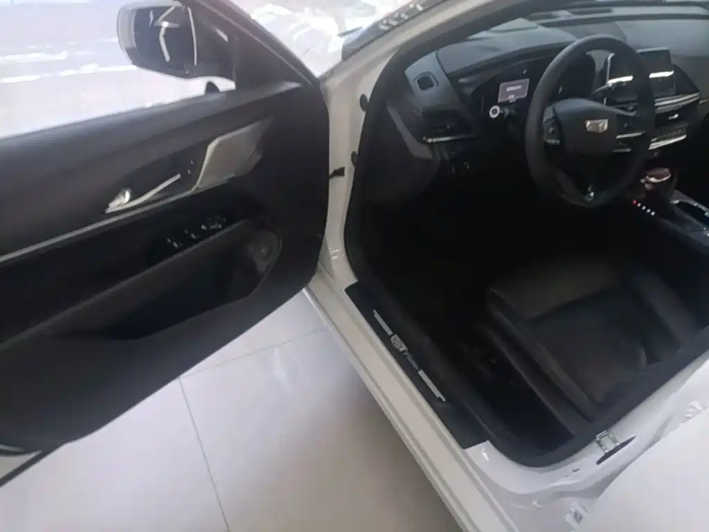 Cadillac CT4 — миниатюра 16