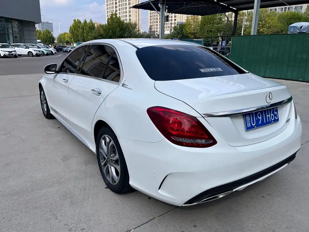 Mercedes-Benz C-Class — миниатюра 4