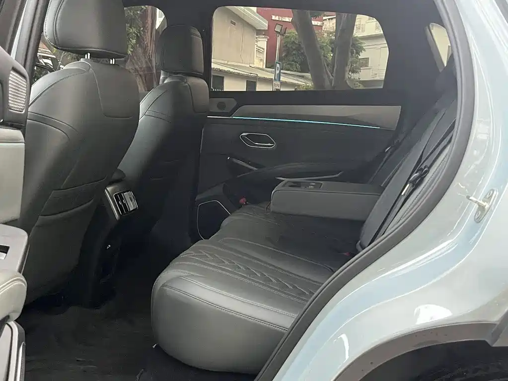 BYD L DM-i — миниатюра 6
