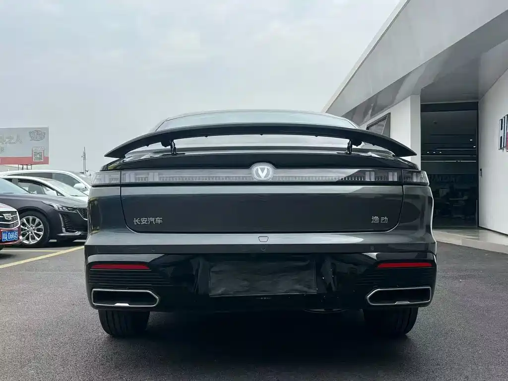 Changan Eado — миниатюра 4