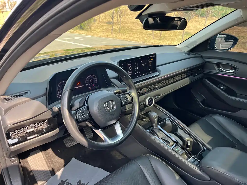 Honda Accord — миниатюра 23