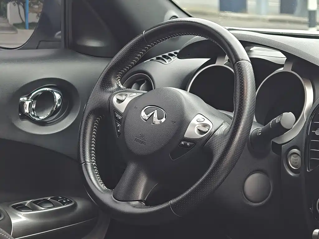 Infiniti ESQ — миниатюра 12