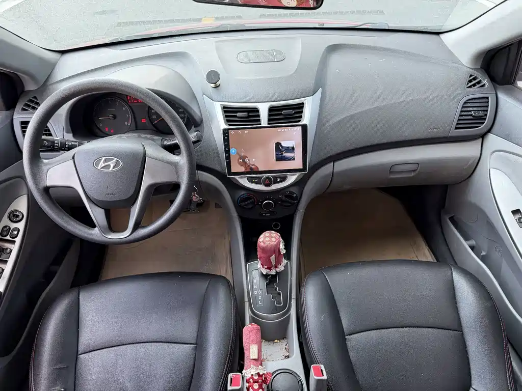 Hyundai Verna — миниатюра 10