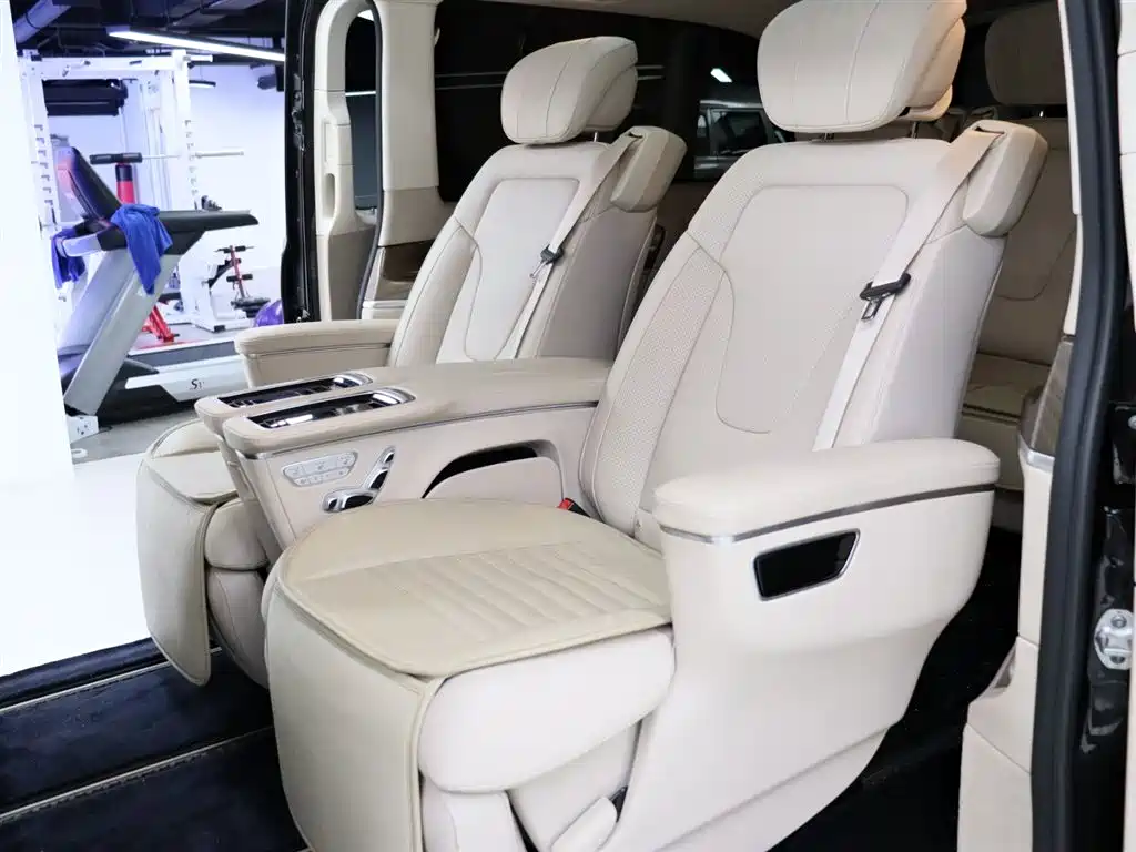 MERCEDES-BENZ V CLASS