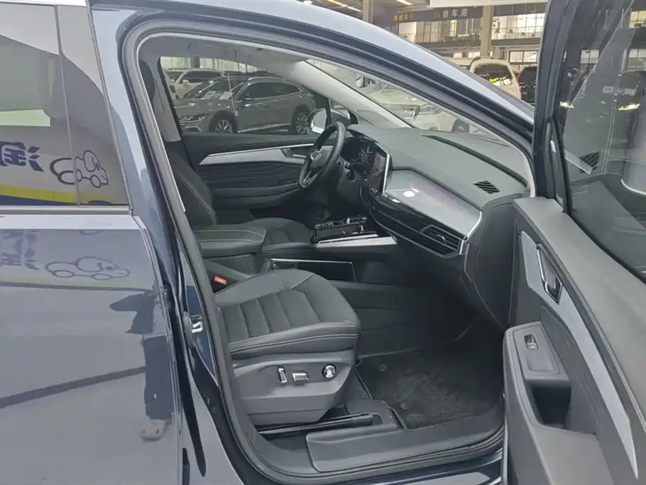Volkswagen Viloran 2021 330TSI Luxury