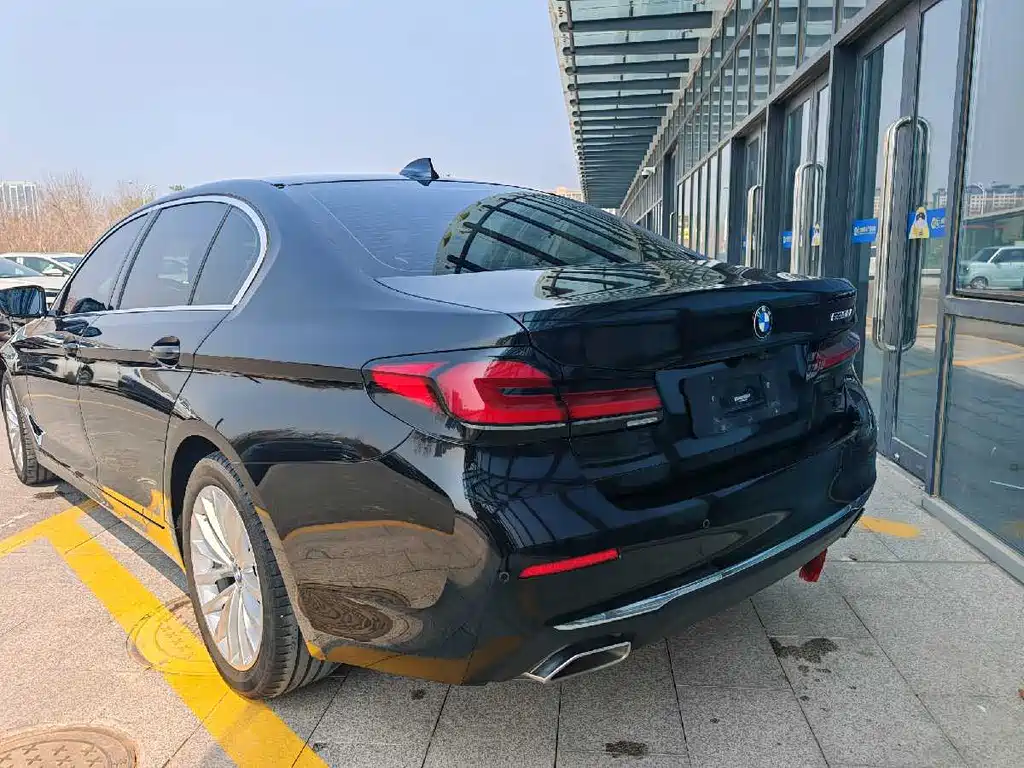 BMW 5 Series 5 2022 525Li Luxury
